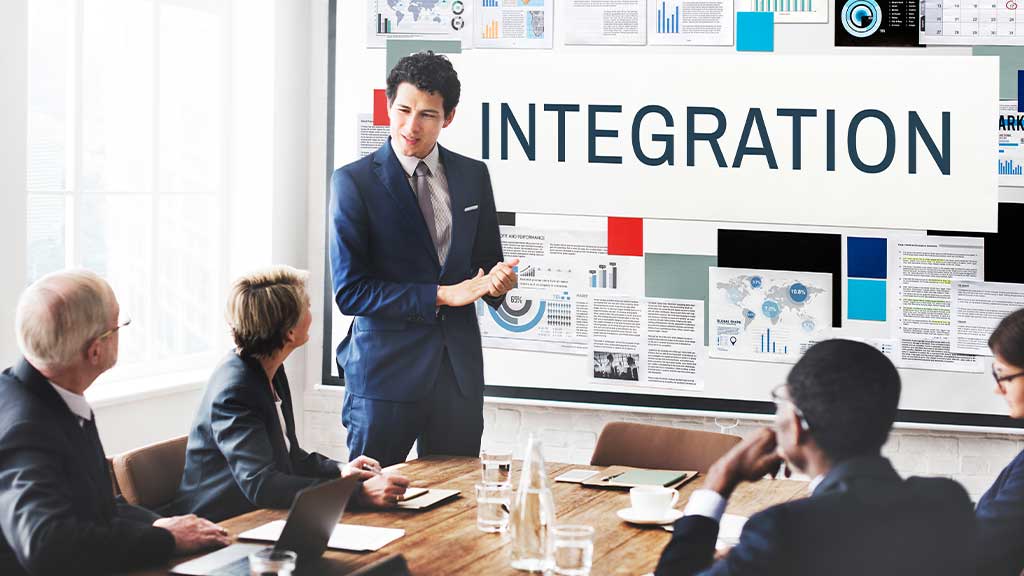 Top 7 Salesforce Integration Tools To Improve Your Business Efficiency